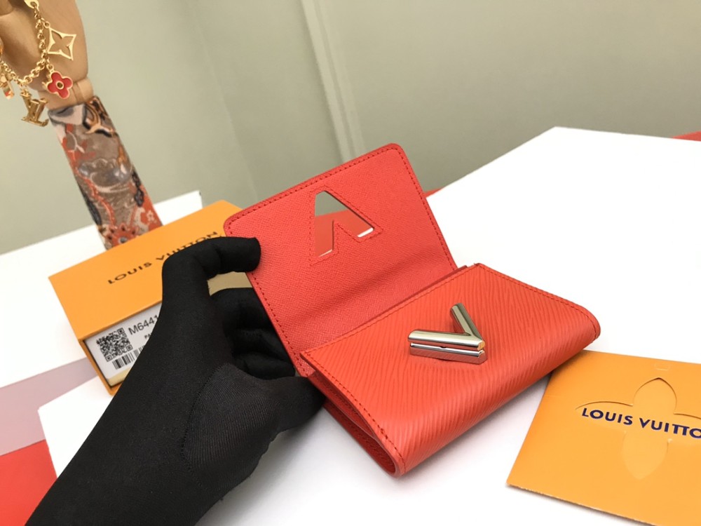 best replica Louis Vuitton wallet