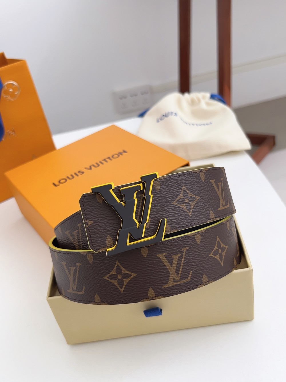 original quality Louis Vuitton women replica belt P360ZAX