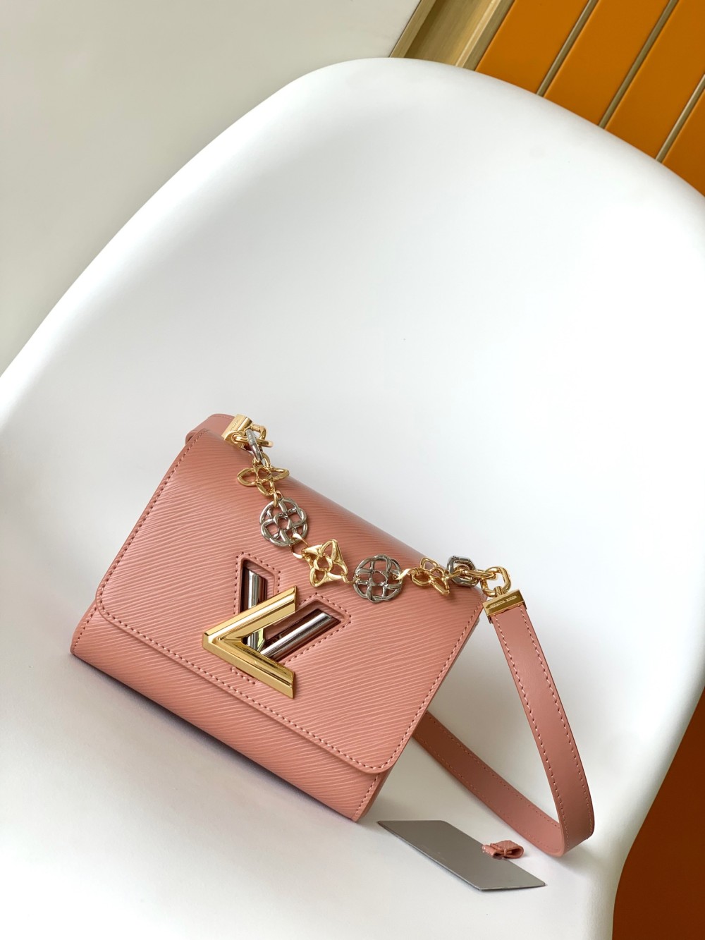 original quality Louis Vuitton girl handbag M23074