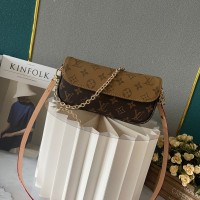 luxury series Louis Vuitton girl replica bags M81992