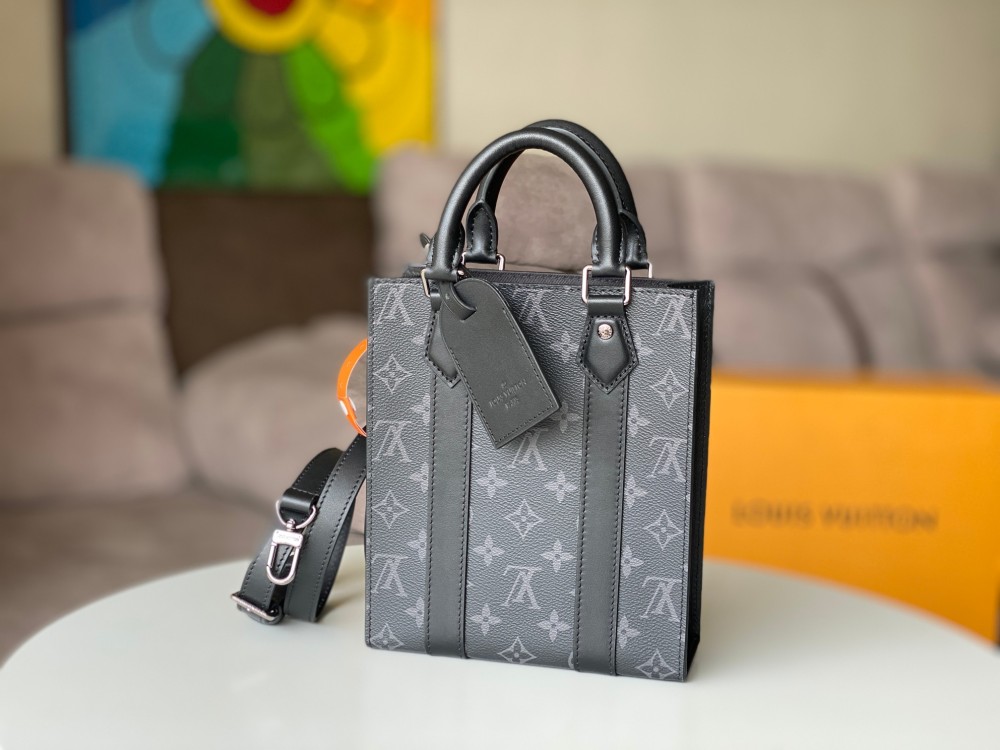 girls best Louis Vuitton replica messenger bag M46453