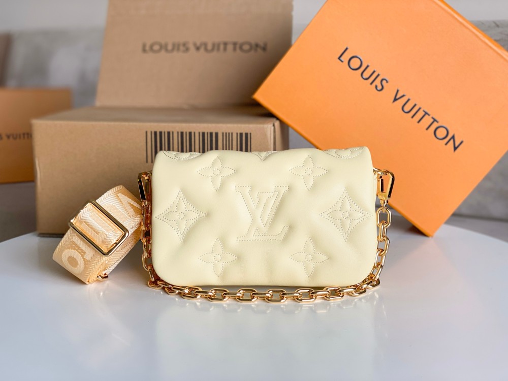 high end Louis Vuitton replica women bags M81400