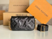 Newest Louis Vuitton replica bag